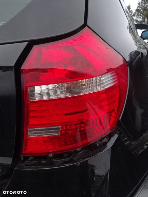 Prawa oraz lewa lampa tylna BMW E87 - 2