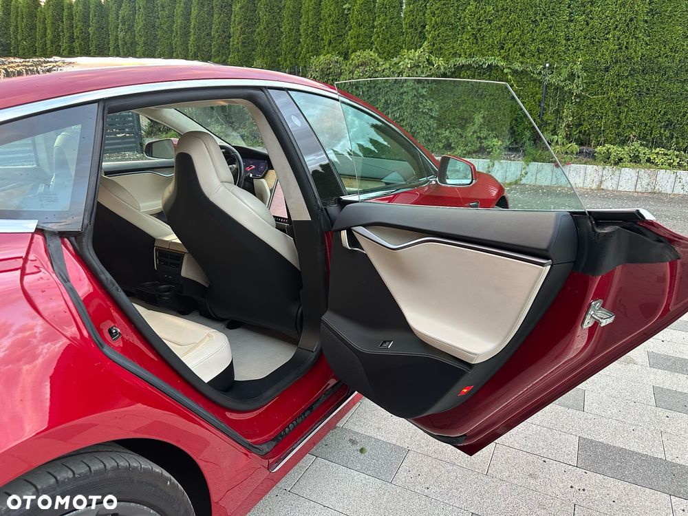Tesla Model S 100D Allradantrieb Performance - 23