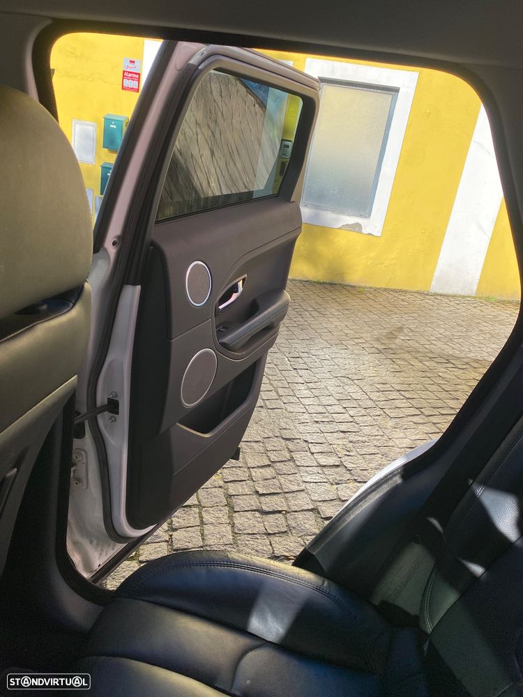 Land Rover Range Rover Evoque 2.2 eD4 Dynamic - 28