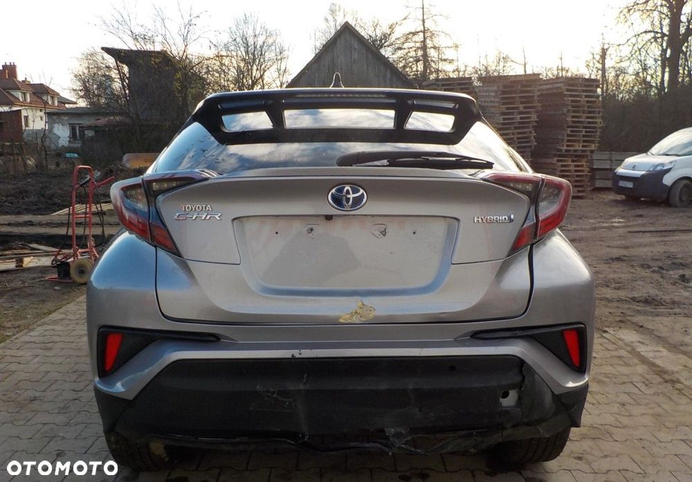 Toyota C-HR - 15