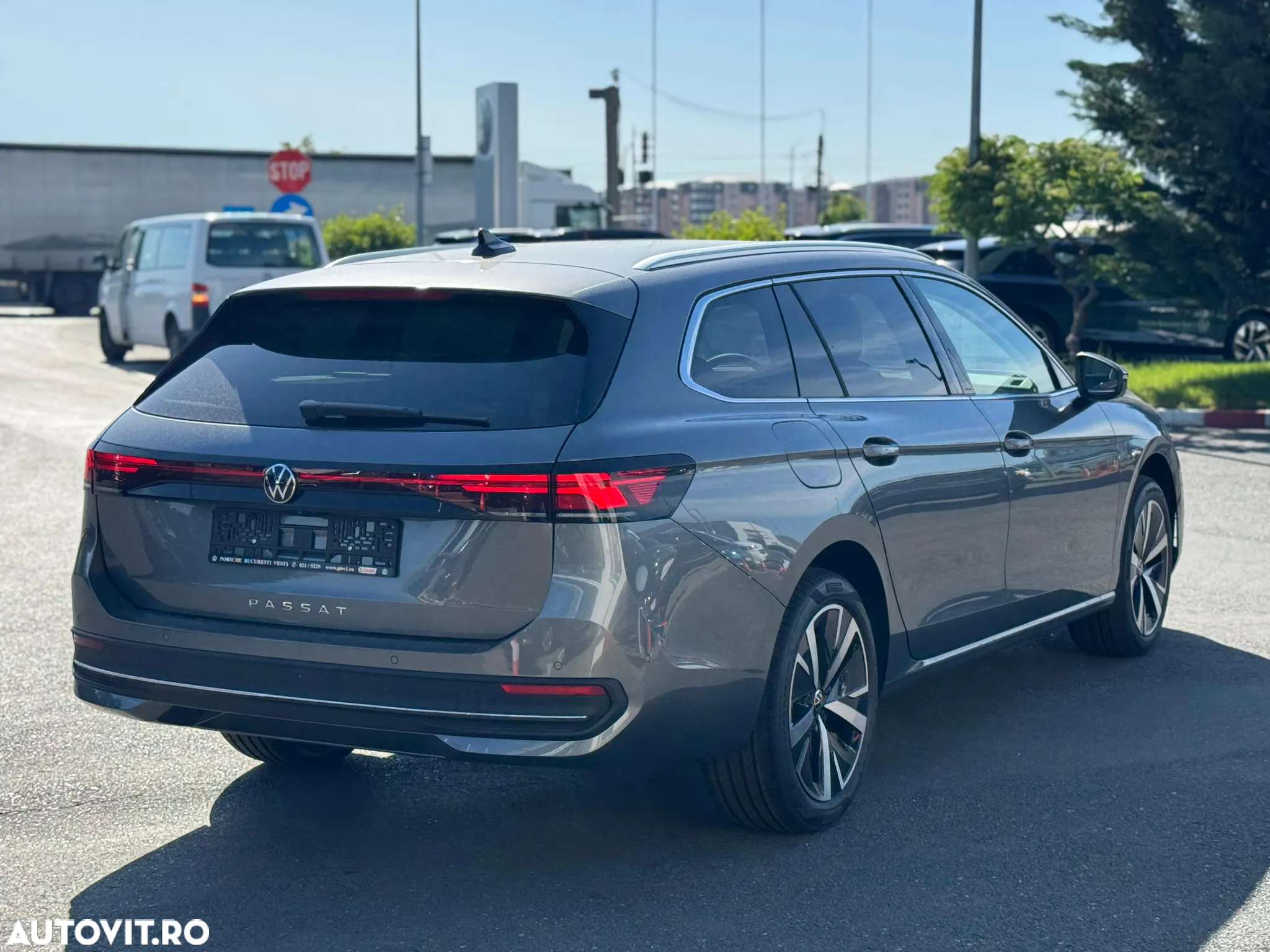 Volkswagen Passat Variant 2.0 TDI DSG Business - 12