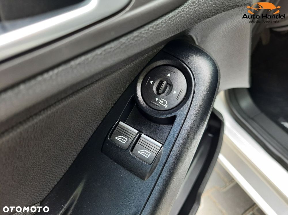 Ford Fiesta 1.0 EcoBoost Titanium - 36