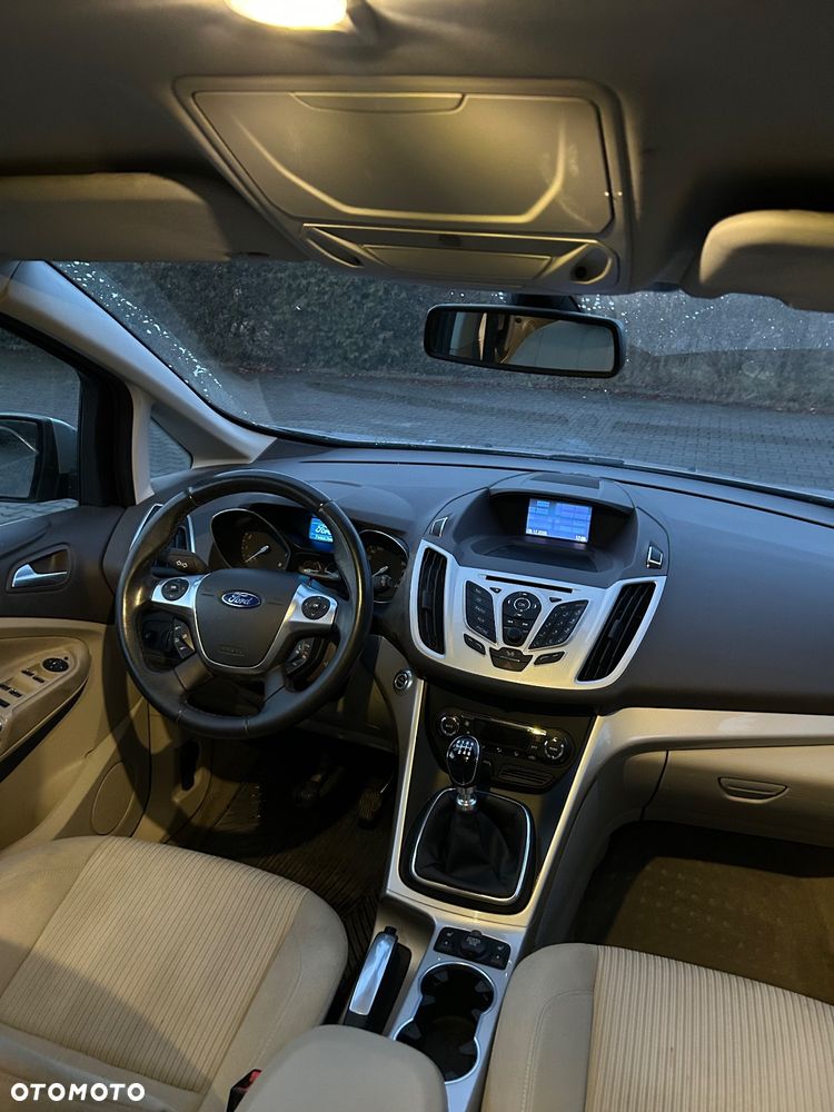 Ford Grand C-MAX - 15