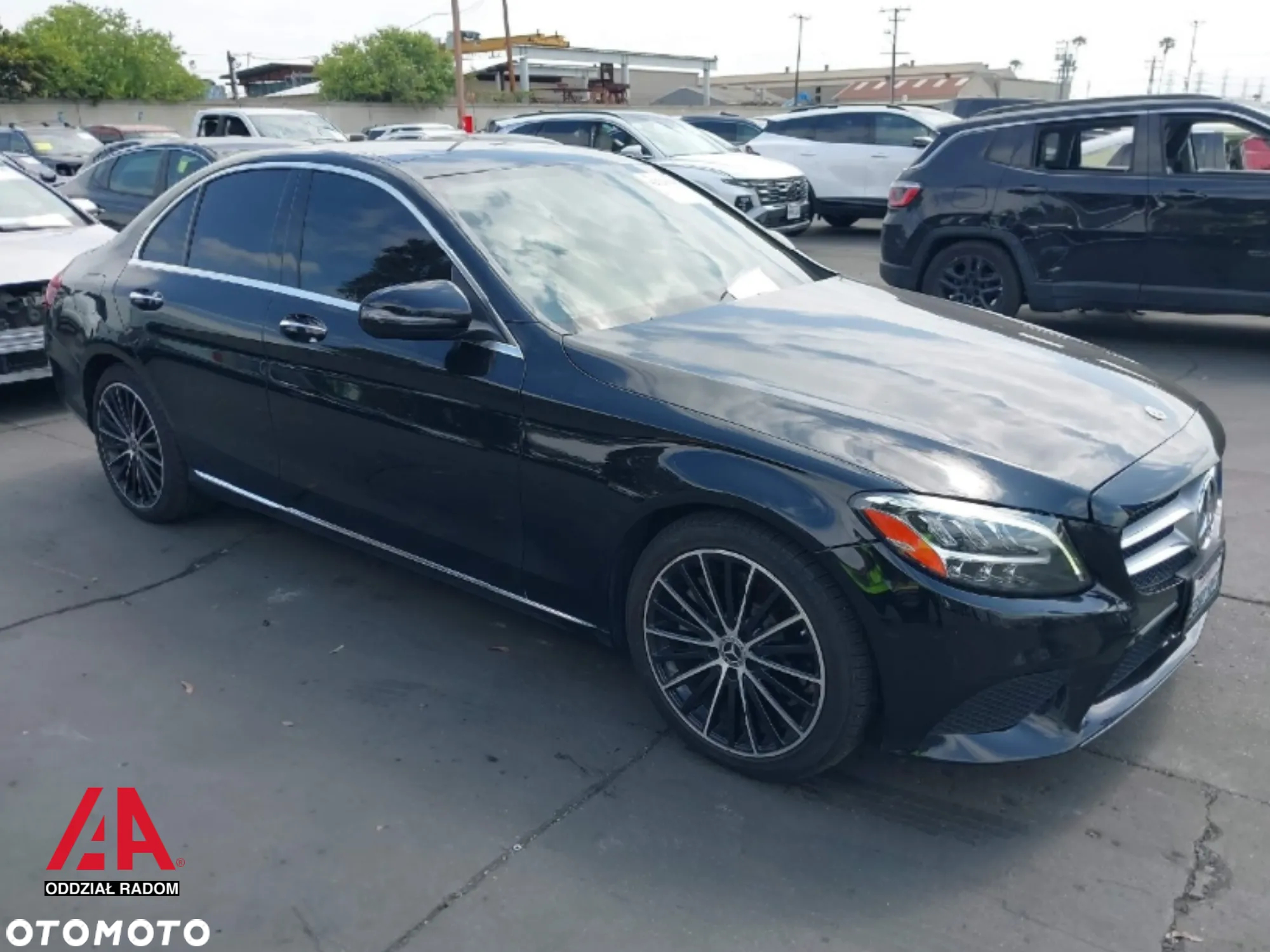Mercedes-Benz Klasa C 300 9G-TRONIC - 2