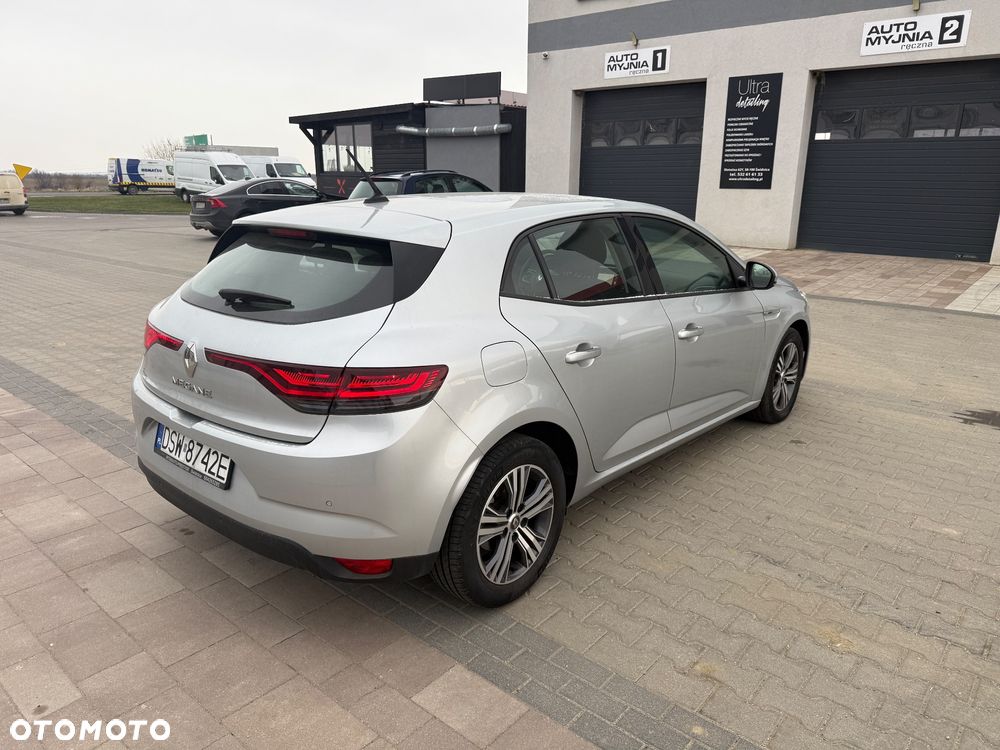 Renault Megane 1.5 Blue dCi Intens - 6