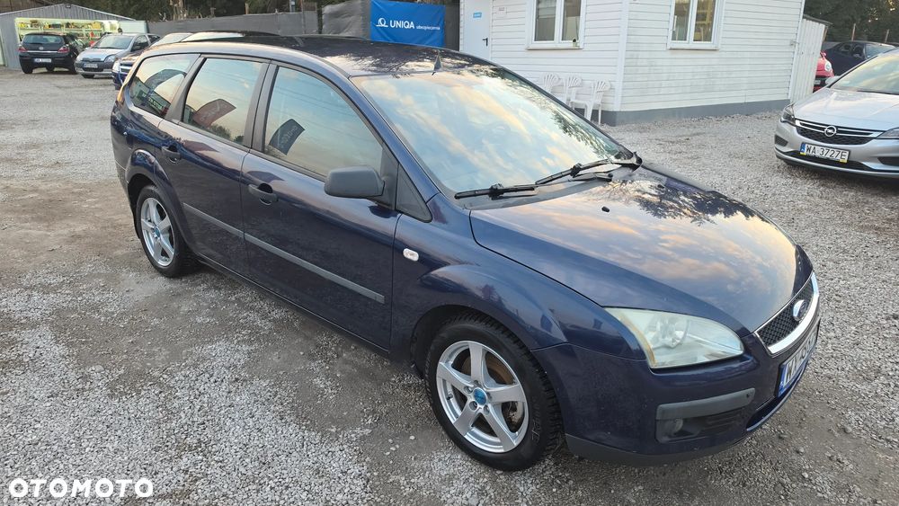 Ford Focus SW 1.6 TDCi Trend + - 26