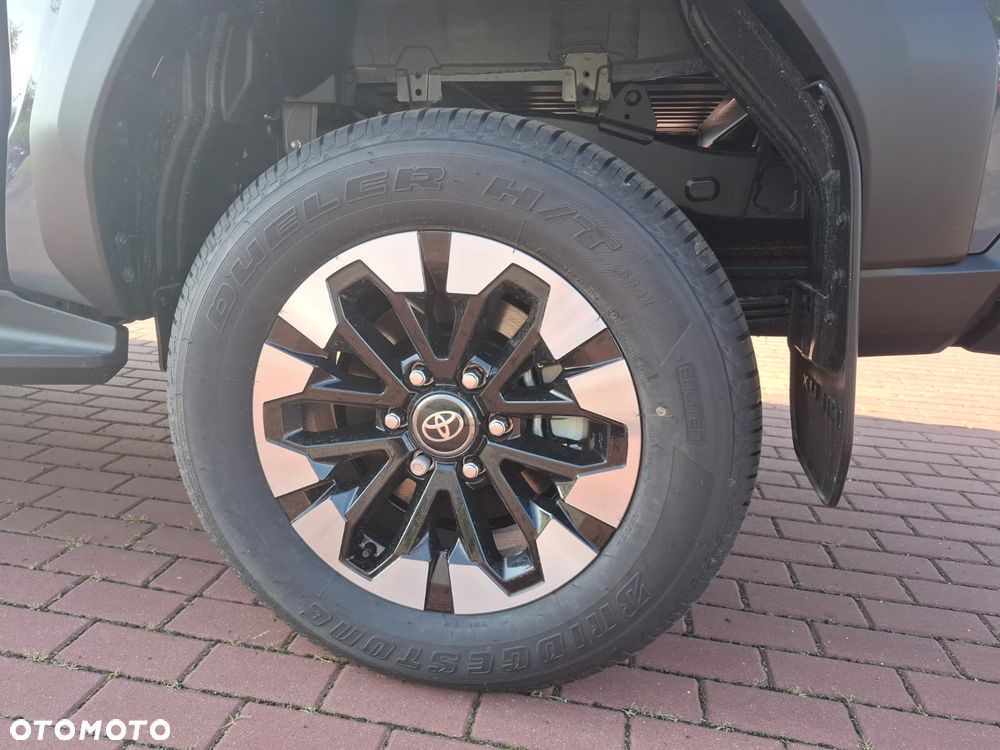 Toyota Hilux 2.8 D-4D mHEV Double Cab Executive 4x4 - 12