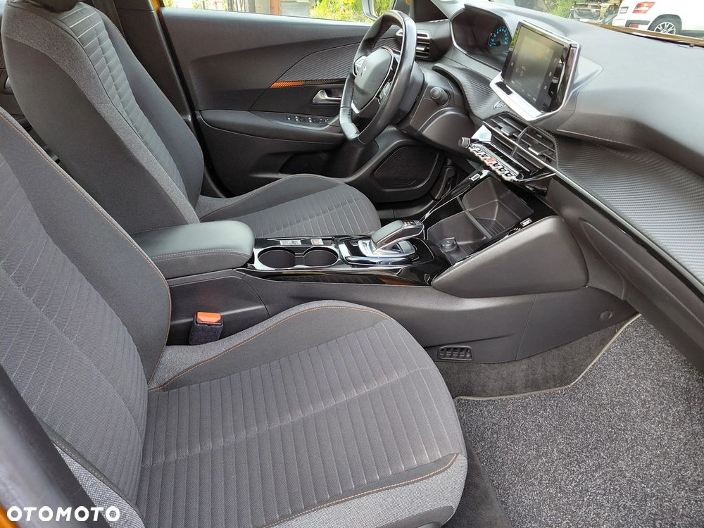 Peugeot 2008 - 13