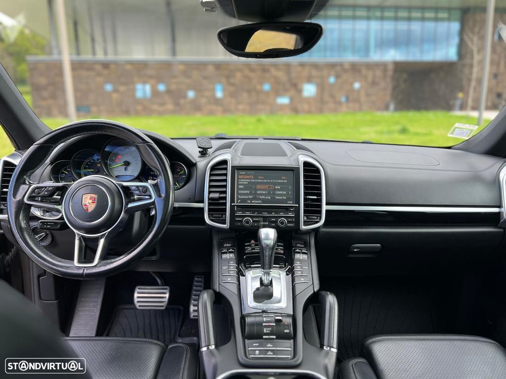 Porsche Cayenne S E-Hybrid Platinum Edition - 9