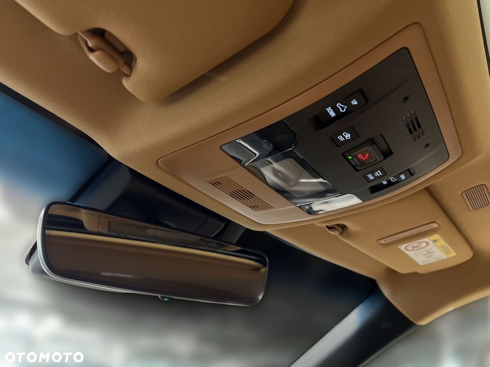 Lexus ES 300h Business Edition - 25