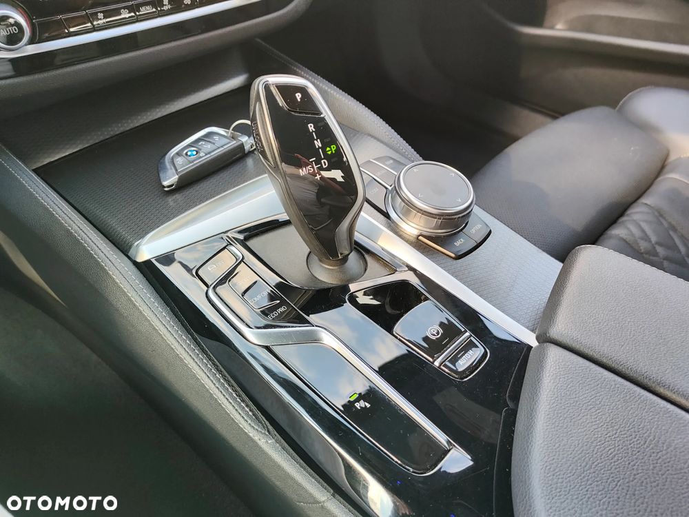 BMW Seria 5 518d mHEV M Sport sport - 22
