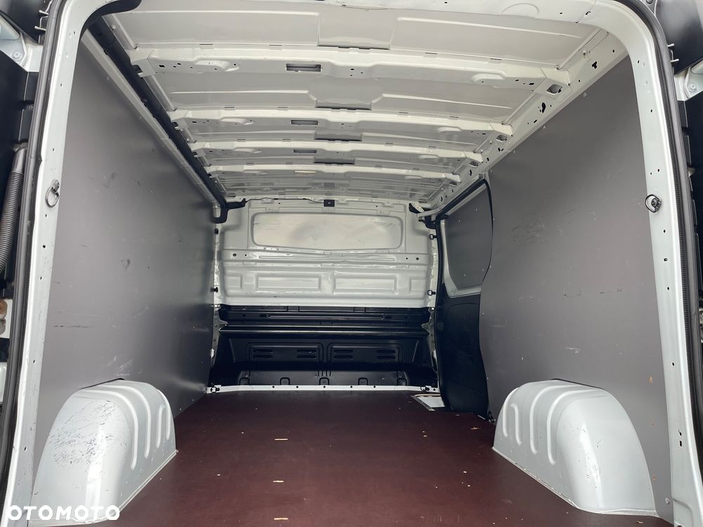 Renault Trafic - 24