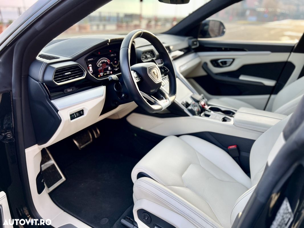 Lamborghini URUS Standard - 20