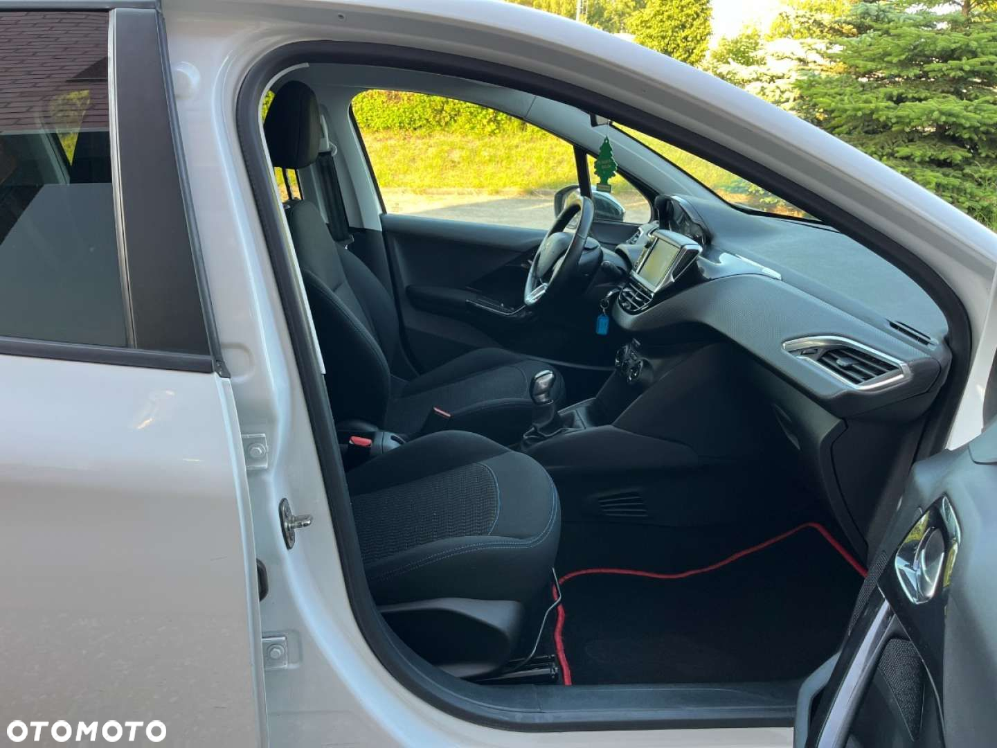 Peugeot 208 Blue-HDi 100 Stop&Start Style - 19