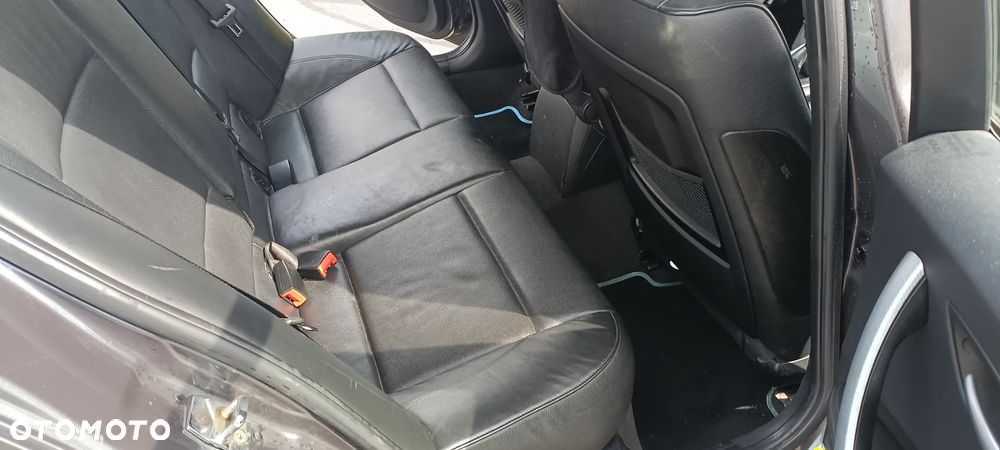 BMW Seria 1 118i - 13