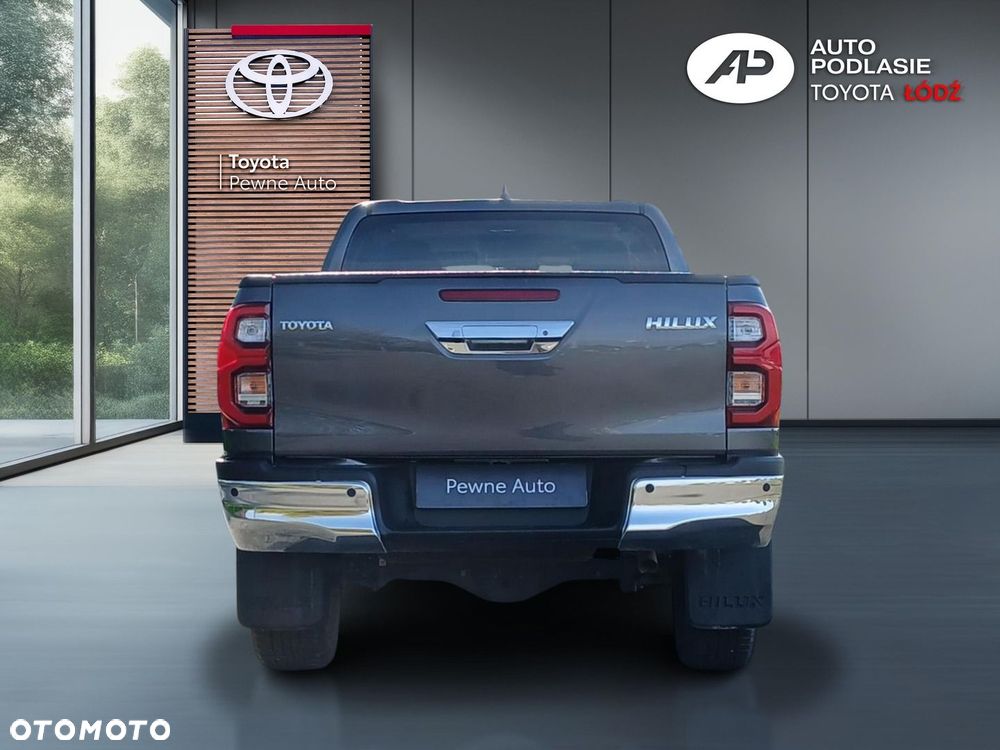 Toyota Hilux 2.8 D-4D Double Cab SR5 4x4 - 6