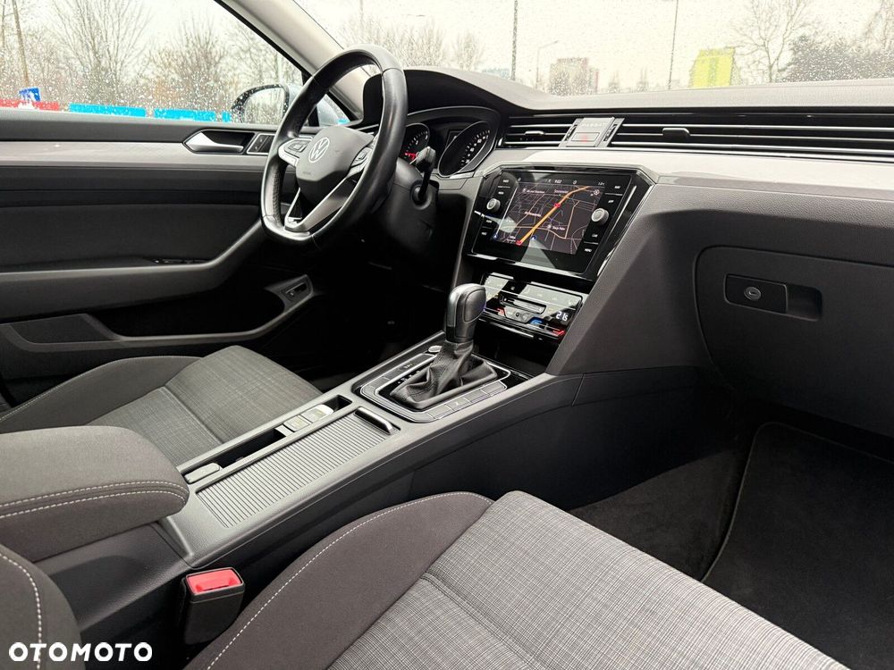 Volkswagen Passat Variant 2.0 TDI EVO Business DSG - 26