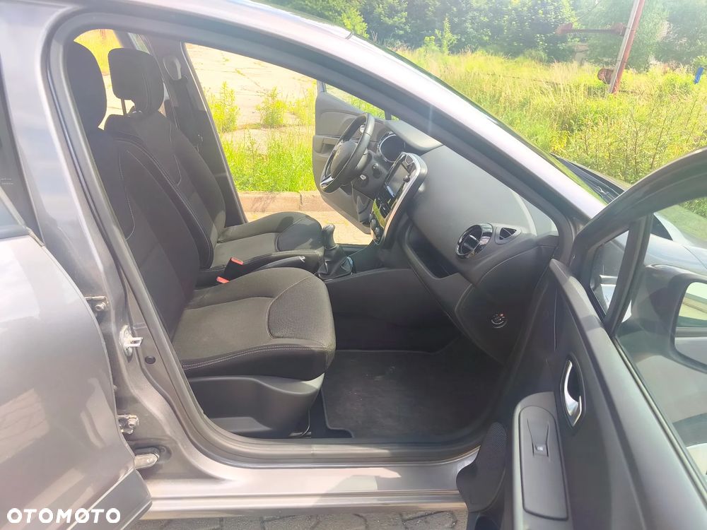 Renault Clio 1.2 16V 75 Life - 7