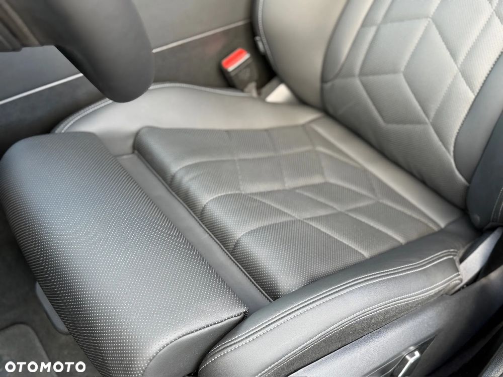 BMW Seria 5 520d xDrive Touring - 26