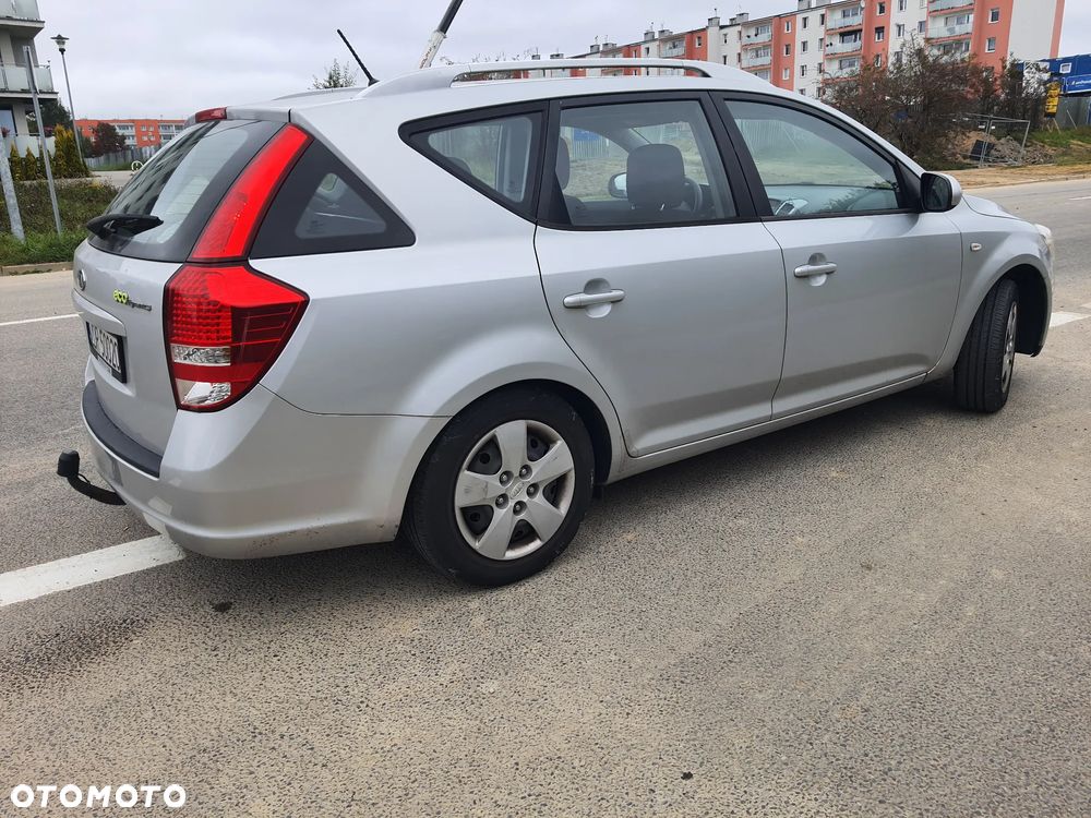 Kia Ceed Cee'd 1.4 Comfort - 4