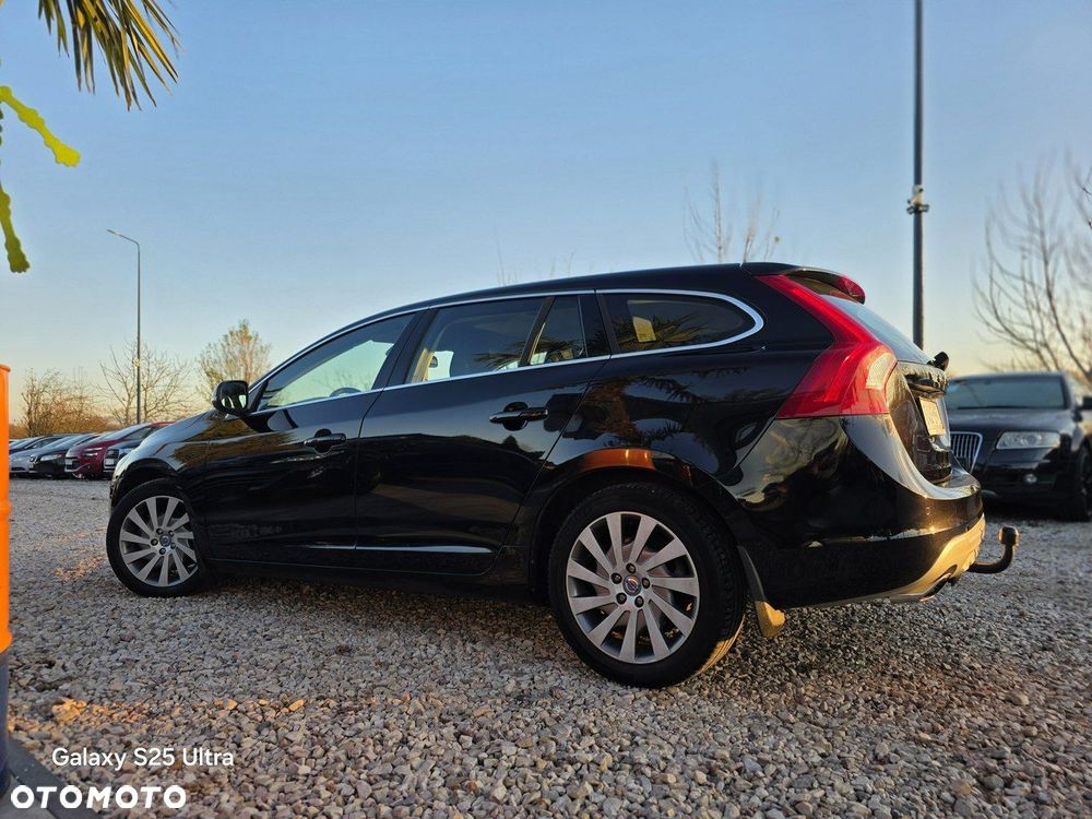 Volvo V60 D3 Momentum - 9