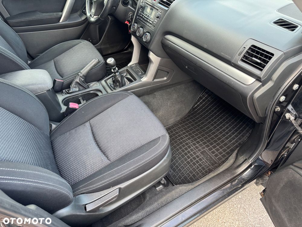 Subaru Forester 2.0X Trend - 21