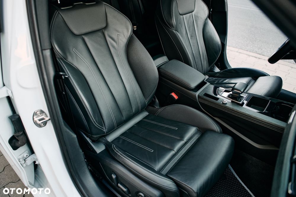 Audi A4 Limousine - 13