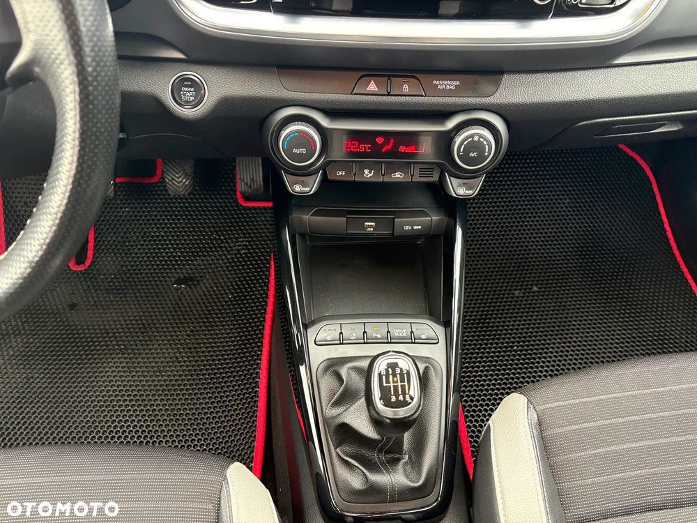 Kia Stonic 1.0 T-GDI MHEV L Business Line - 16