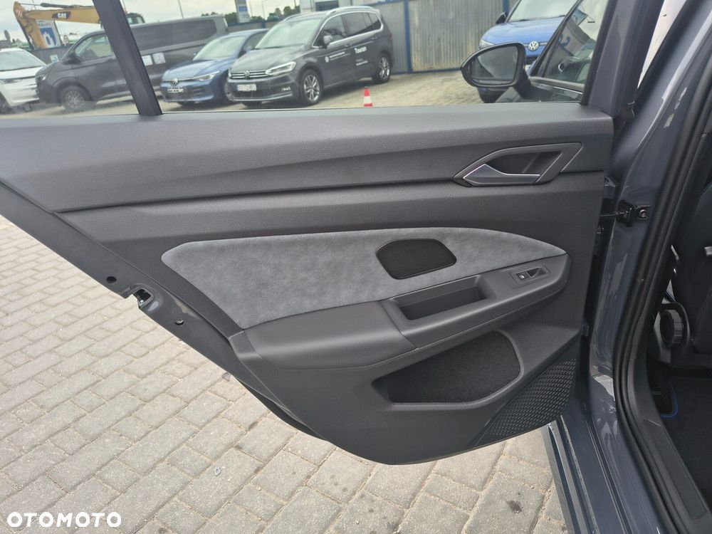 Volkswagen Golf 2.0 TSI 4Motion R DSG - 10
