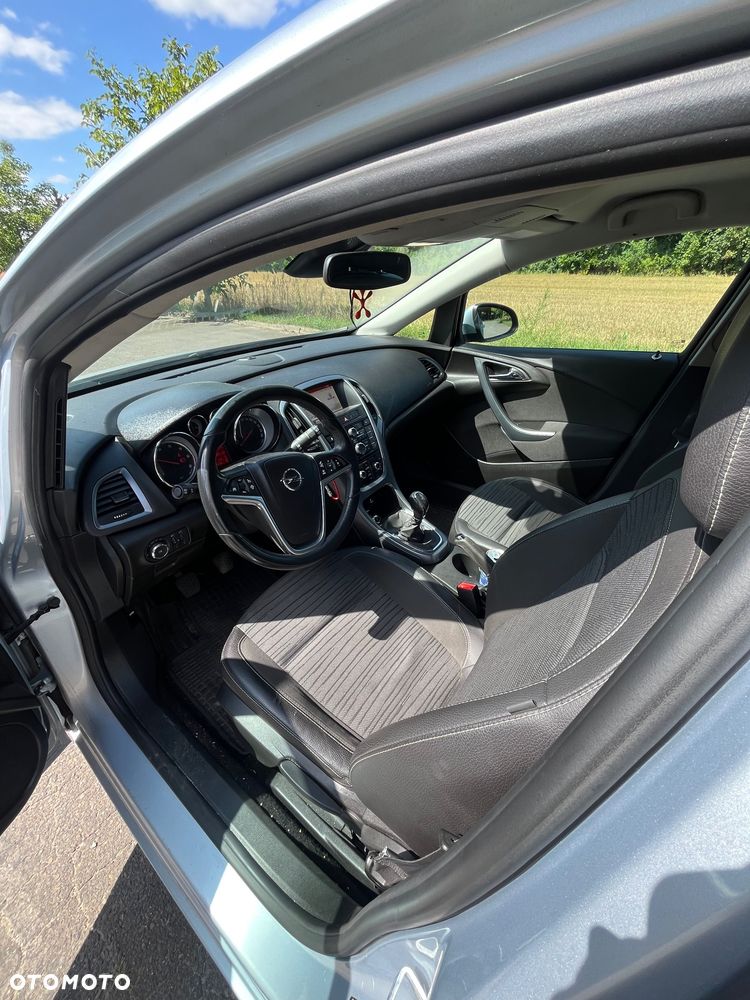 Opel Astra 1.3 CDTI - 8