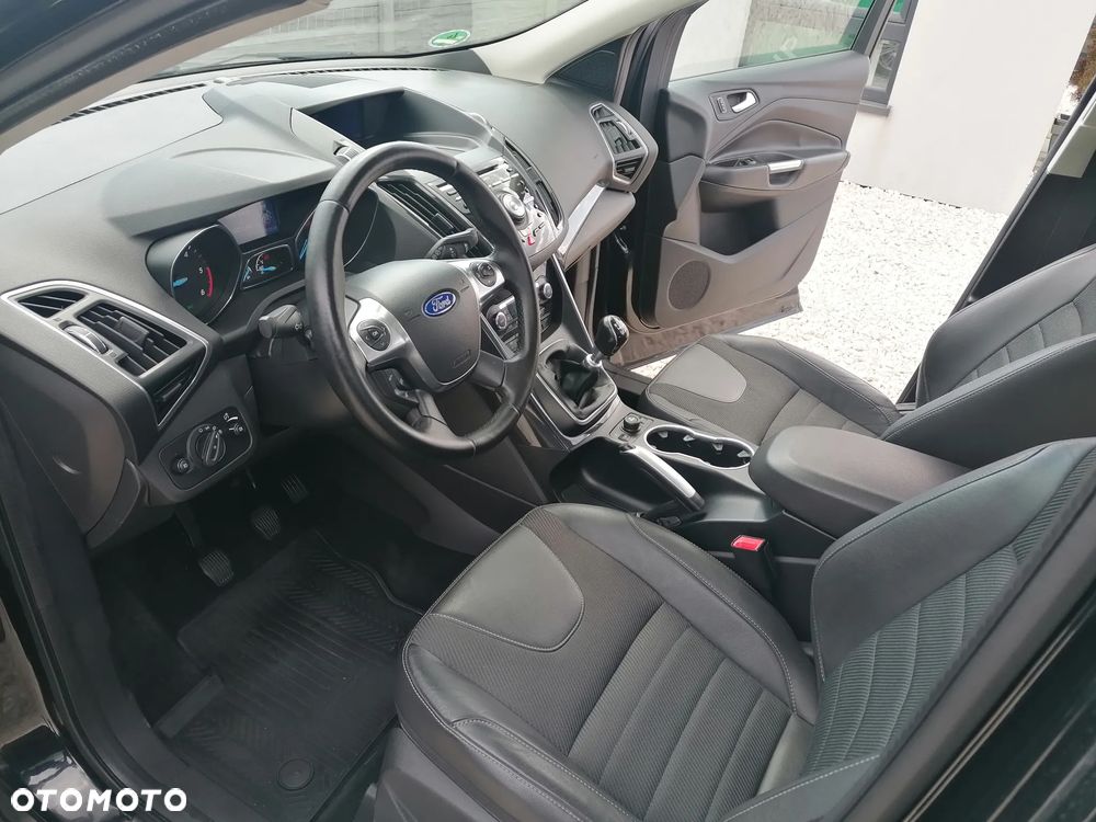 Ford Kuga 2.0 TDCi 4WD Titanium Plus - 14