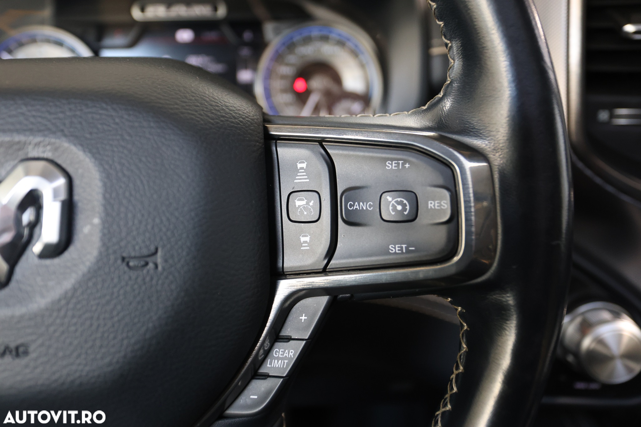 Dodge RAM - 38