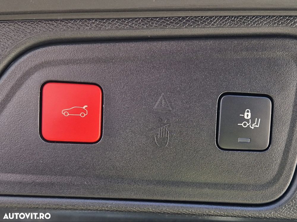 Peugeot 3008 PHEV 225 EAT8 GT - 31