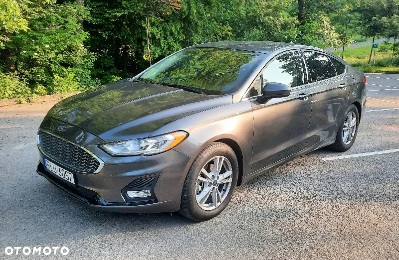 Ford Fusion - 2