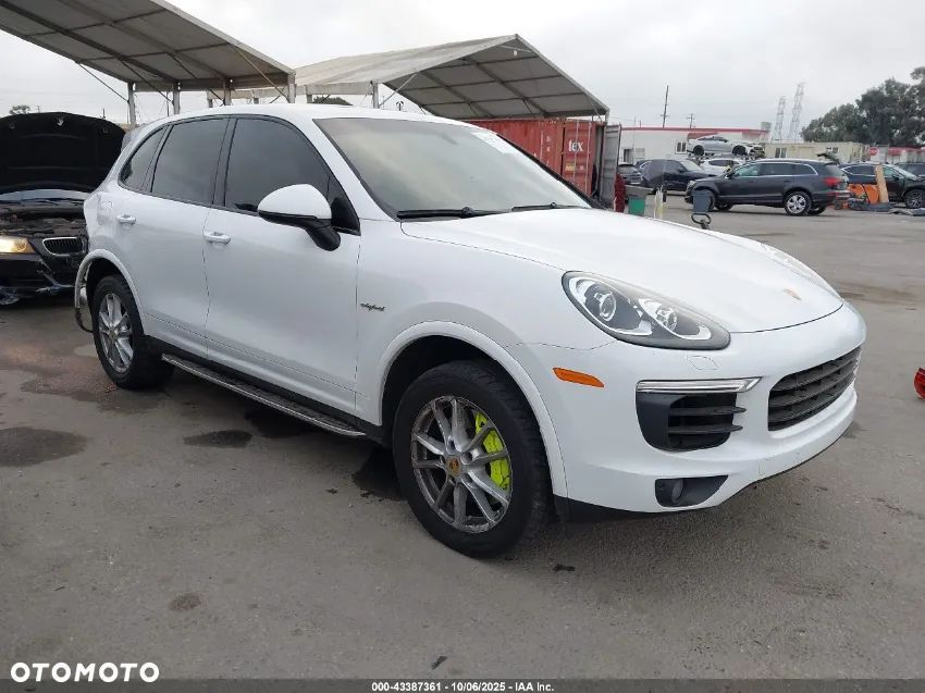 Porsche Cayenne - 2