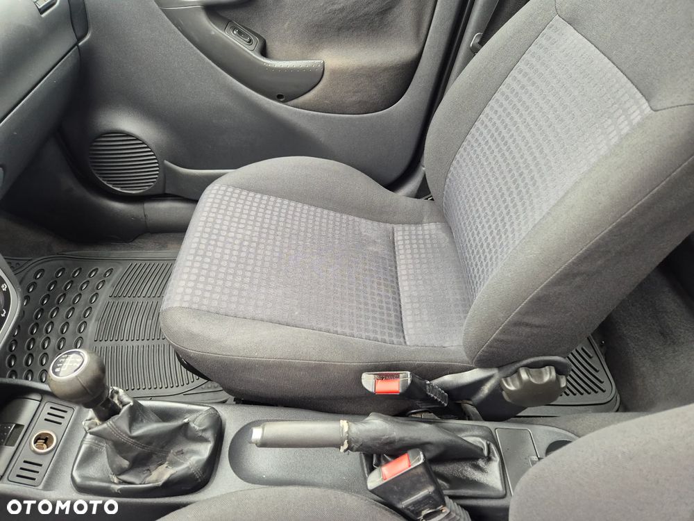 Opel Corsa - 14