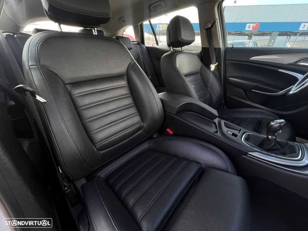 Opel Insignia Sports Tourer - 16