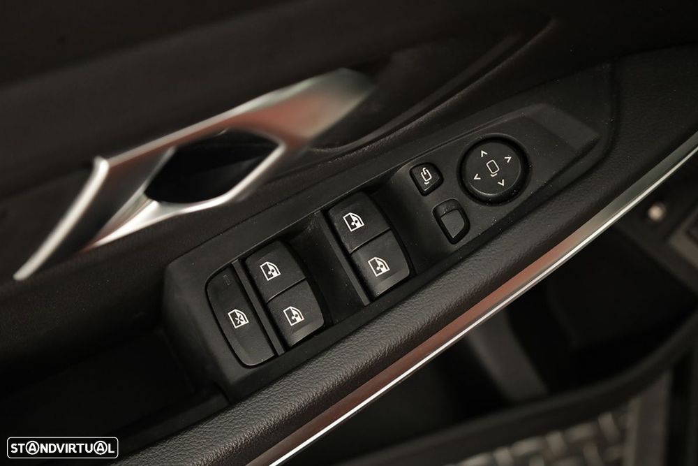 BMW 330 e Edição Desportiva M Auto - 20