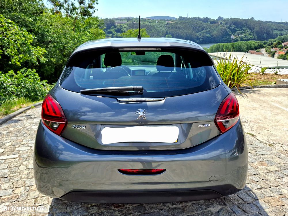 Peugeot 208 1.6 BlueHDi Style - 5