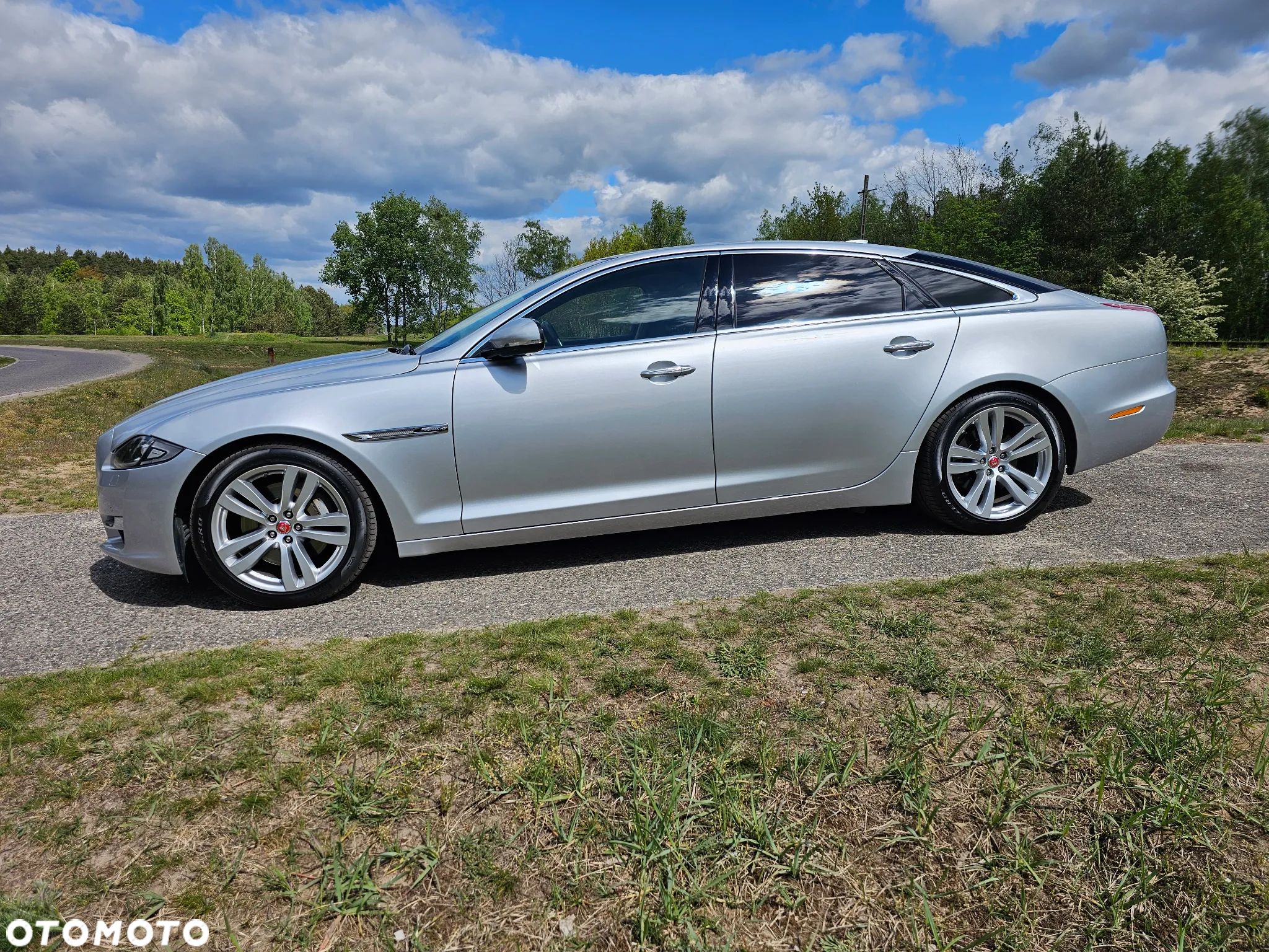 Jaguar XJ 3.0 D V6 LWB Portfolio - 1