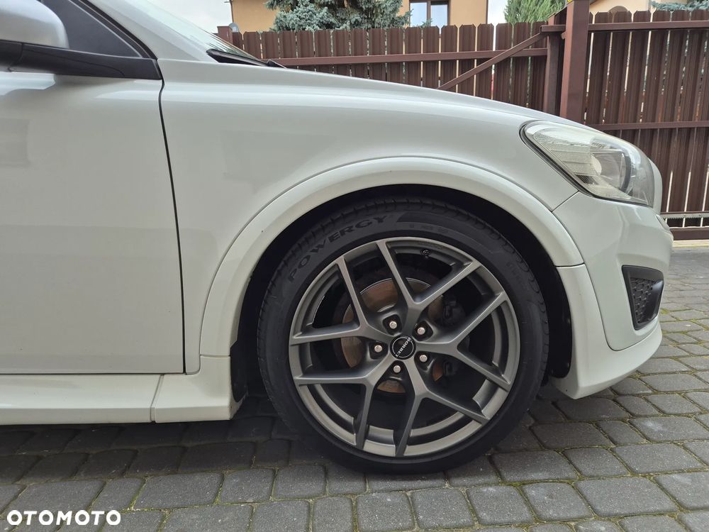 Volvo C30 D2 R-Design - 11