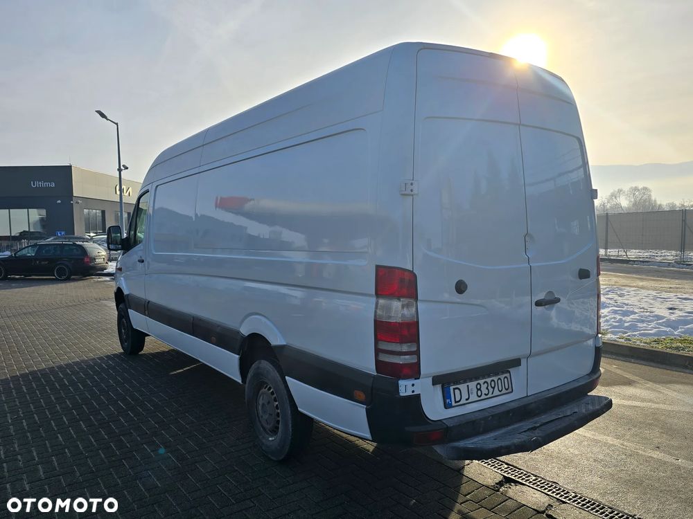 Mercedes-Benz Sprinter - 3