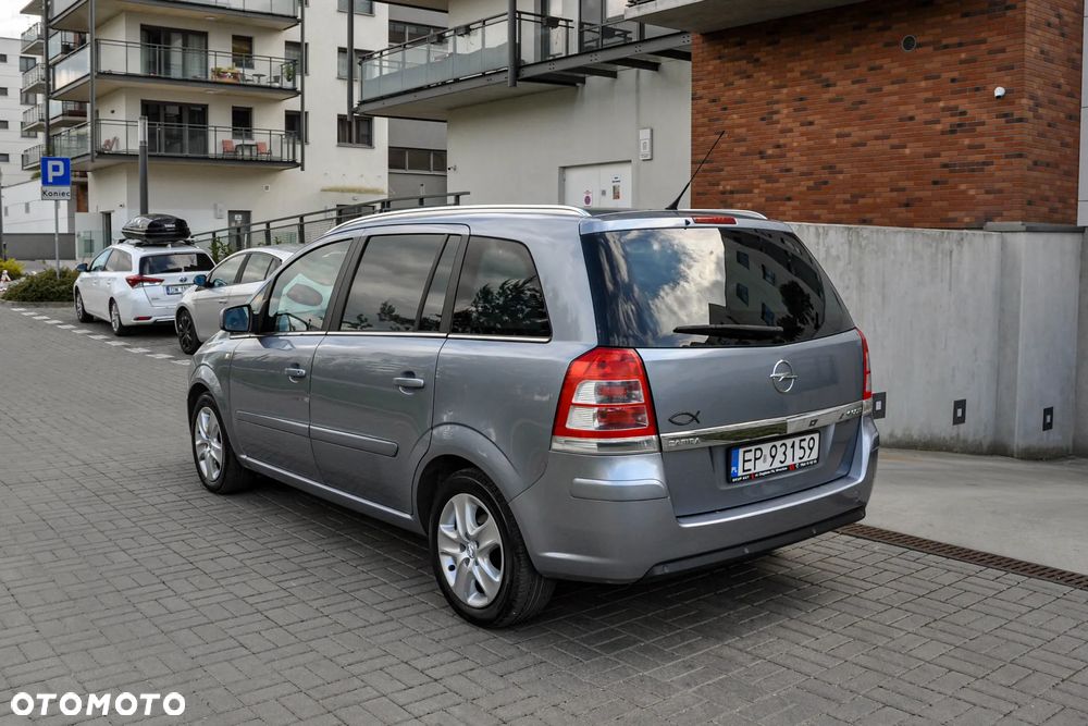 Opel Zafira - 3