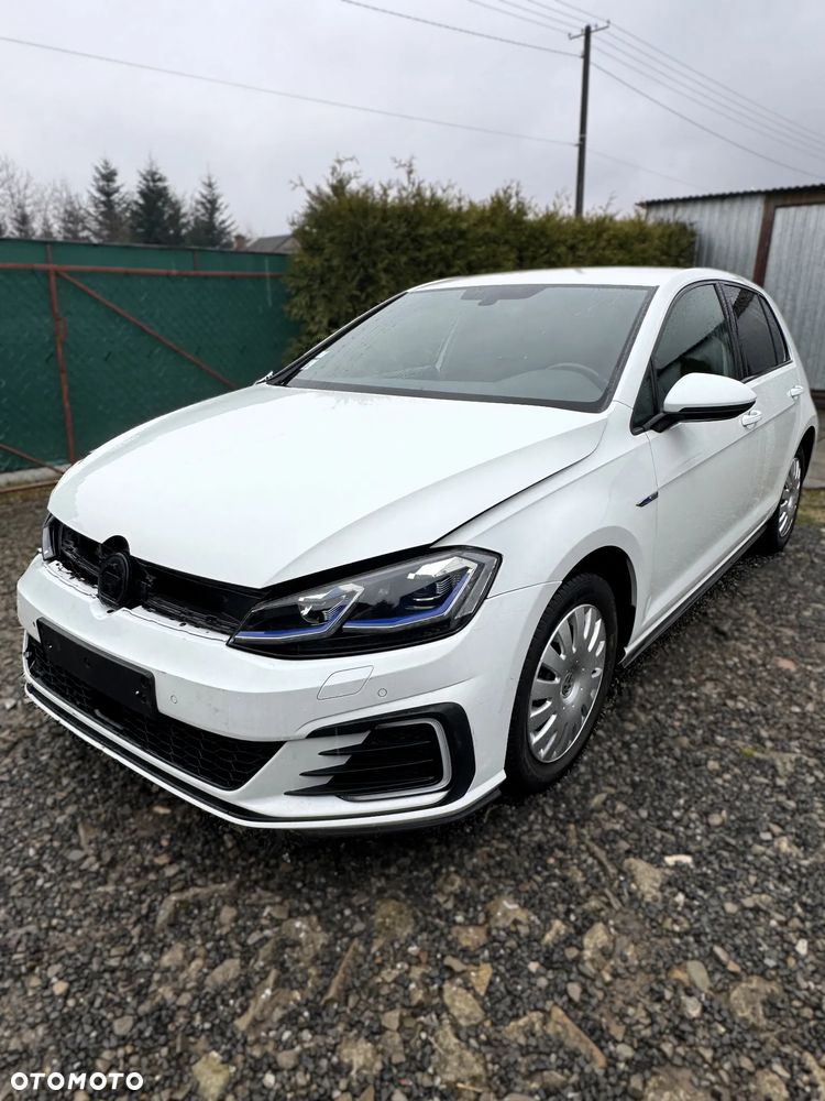 Volkswagen Golf 1.4 GTE Plug-In-Hybrid DSG - 1