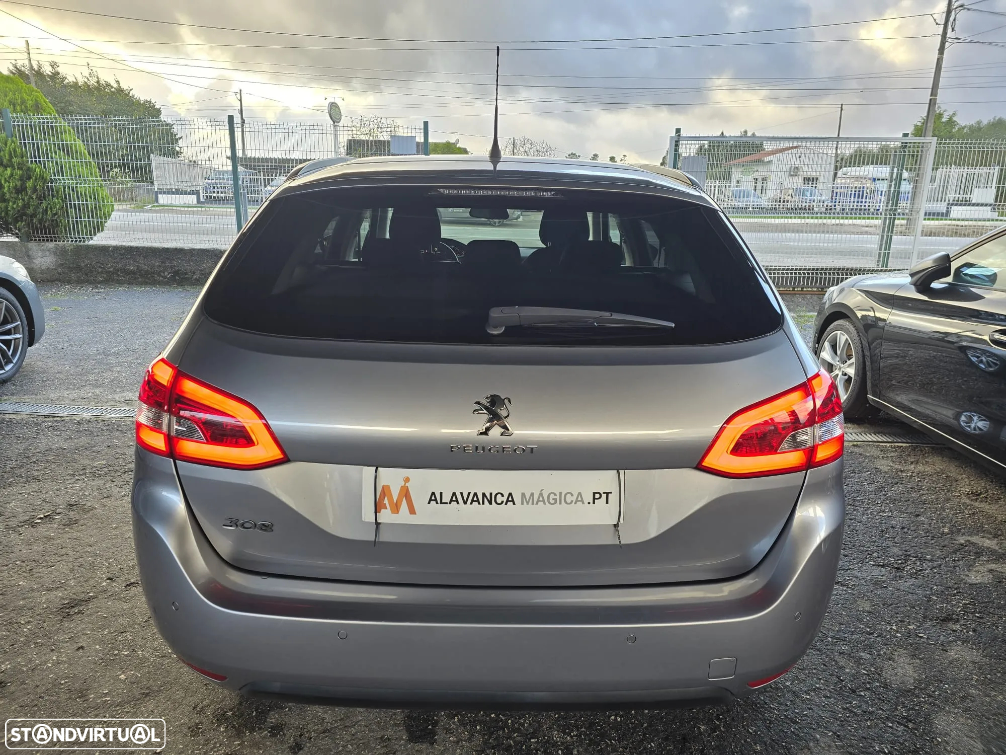 Peugeot 308 SW 1.5 BlueHDi Style - 14