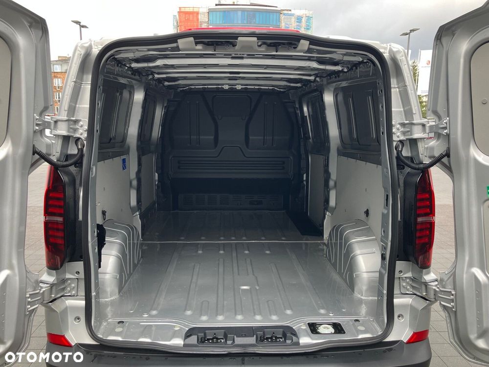 Volkswagen Transporter Transporter Furgon silnik: 2,0 l TDI 150 KM / skrzynia biegów: 6-biegowa manualna rozstaw osi: 3500 mm - 10