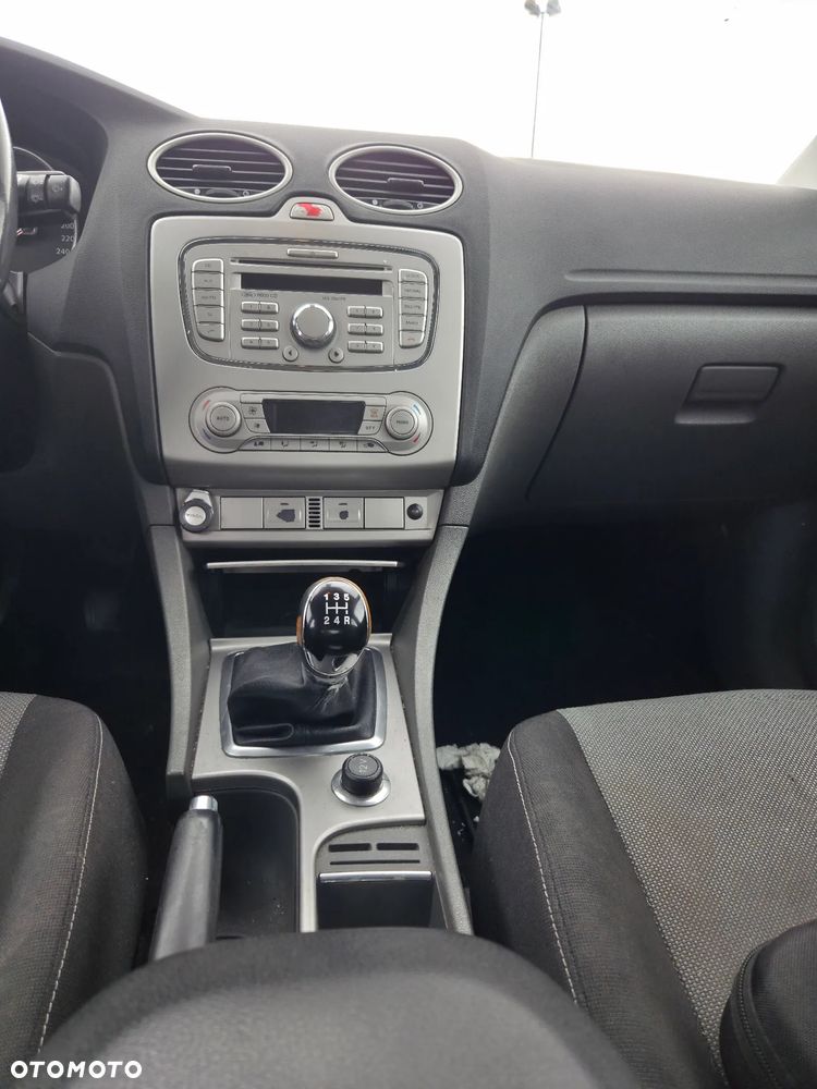 Ford Focus - 13