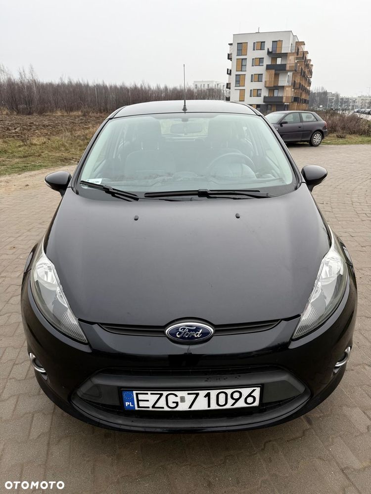 Ford Fiesta 1.25 Celebration - 3