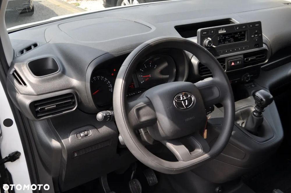 Toyota ProAce City - 23