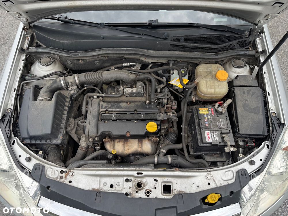 Opel Astra 1.4 Essentia - 9